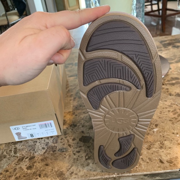 Ugg azalea charm - Picture 7 of 7